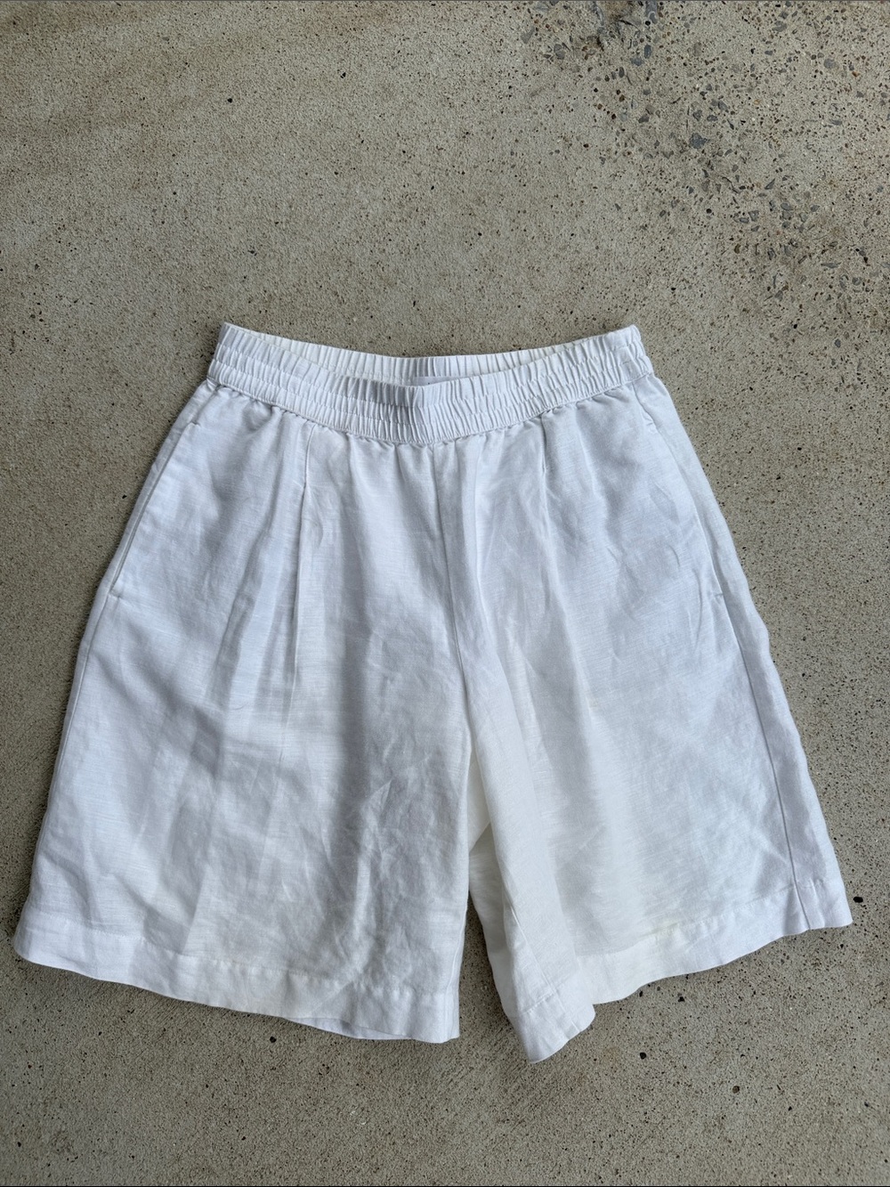 LOFT White Linen Relaxed Fit Shorts w Elastic Waist Size XS - Picture 5 of 11